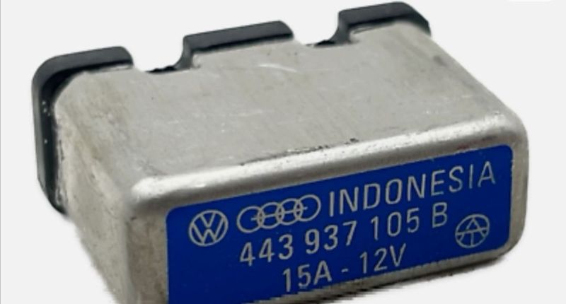 Audi/VW 15 Amp Thermal Fuse relay OEM #443937105B