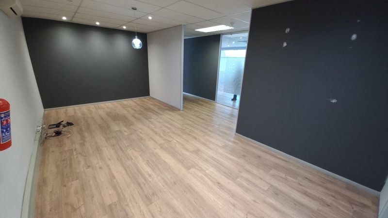 470m2 Office to rent in De Tyger office park - Parow