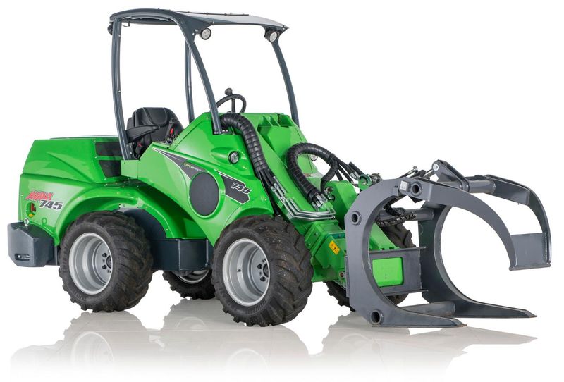 Avant 745 with Kubota Engine 50hp  1400 kg lift capacity Excavator front end loader mini digger