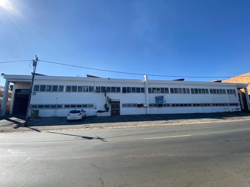 Industrial facility for sale in Iindustria North