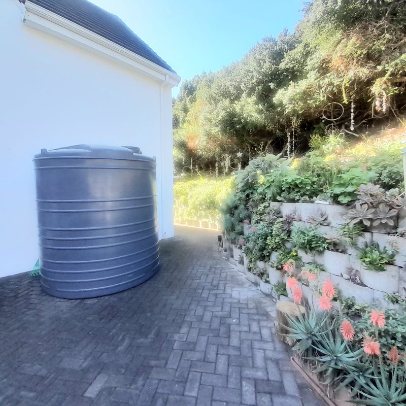 Nothing to be said, just walk in and enjoy this Canal  Home