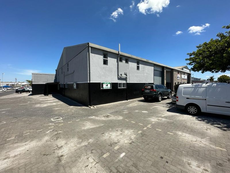 WAREHOUSE TO RENT ON WILLOW ROAD IN STIKLAND INDUSTRIAL, BELLVILLE