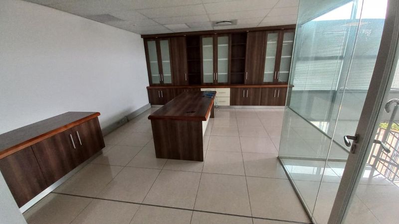 AAA Grade office to rent in Brackengate business park