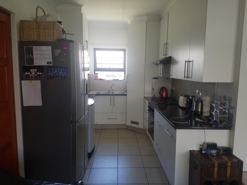 Beautiful two-bedroom townhouse in Andy Lane, Gonubie