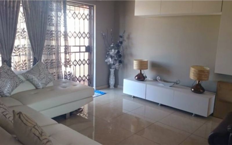 Spacious 2-bed apartment for sale in Cashan, Rustenburg with modern finishes and stunning views.
