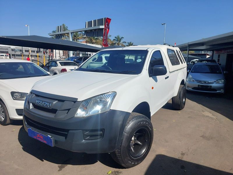 2014 Isuzu KB 250D FLEETSIDE WITH AIRCON AND CANOPY ONE OWNER BAKKIE