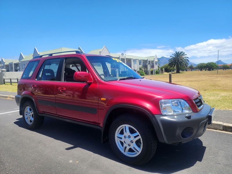 2000 Honda CR-V 2.0 i-VTEC 4x2 Comfort AT, Red with 272378km available now!