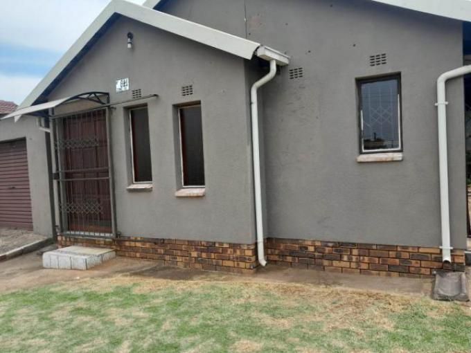 2 Bedroom with 1 Bathroom House For Sale Mpumalanga