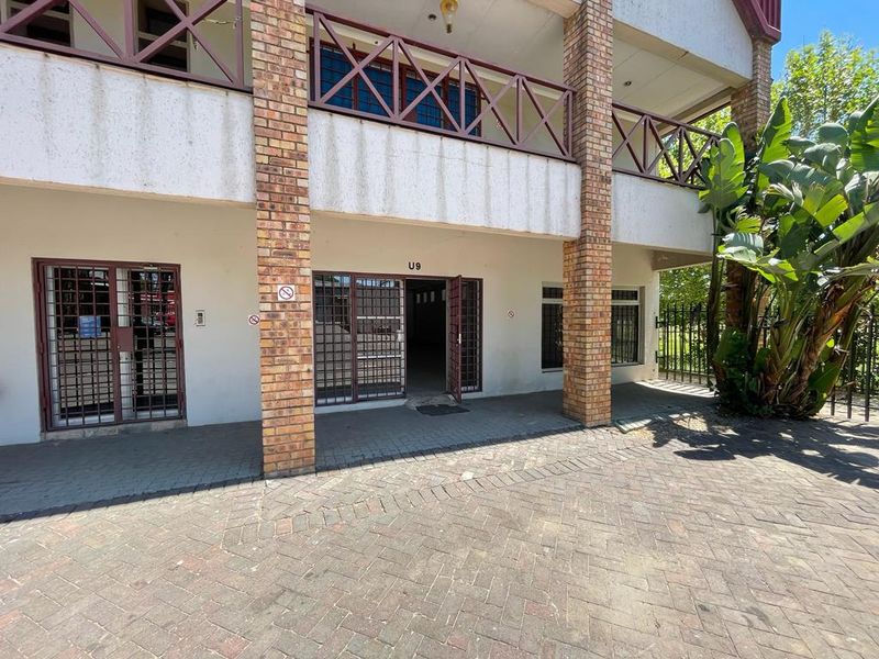 Fontainebleau | Showroom to let in Randburg