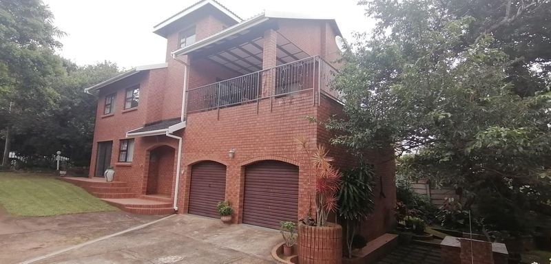 Four bedroom Facebrick home close to Kids beach in Leisure Bay!
