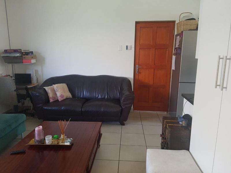 Beautiful two-bedroom townhouse in Andy Lane, Gonubie