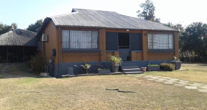 3 Bedroom House In Colenso or Sale