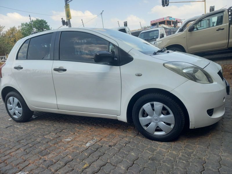 2006 Toyota Yaris 1.3 T3 Spirit 5-Door for sale!