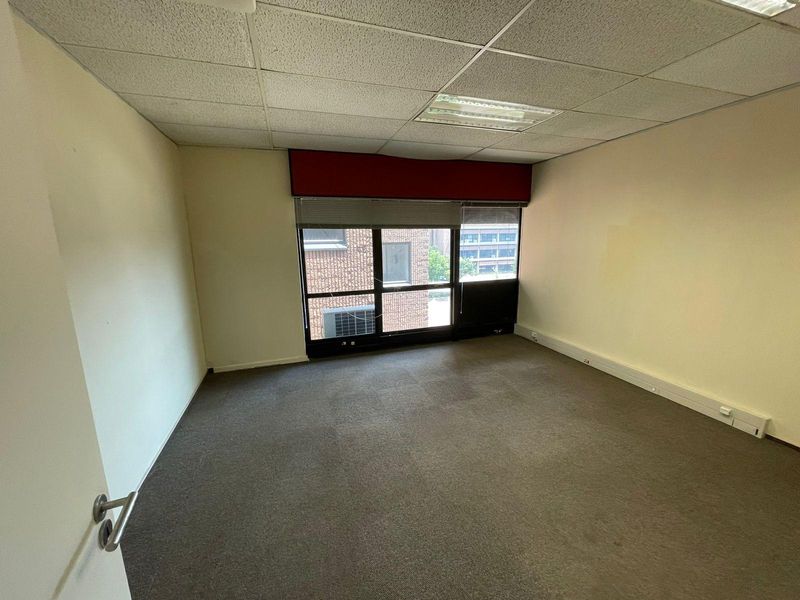 Office to let in Alrode