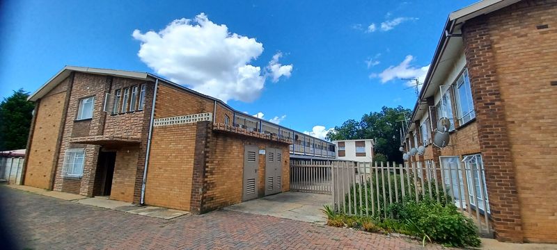 Apartment to rent in Potchefstroom Central, Potchefstroom, North West