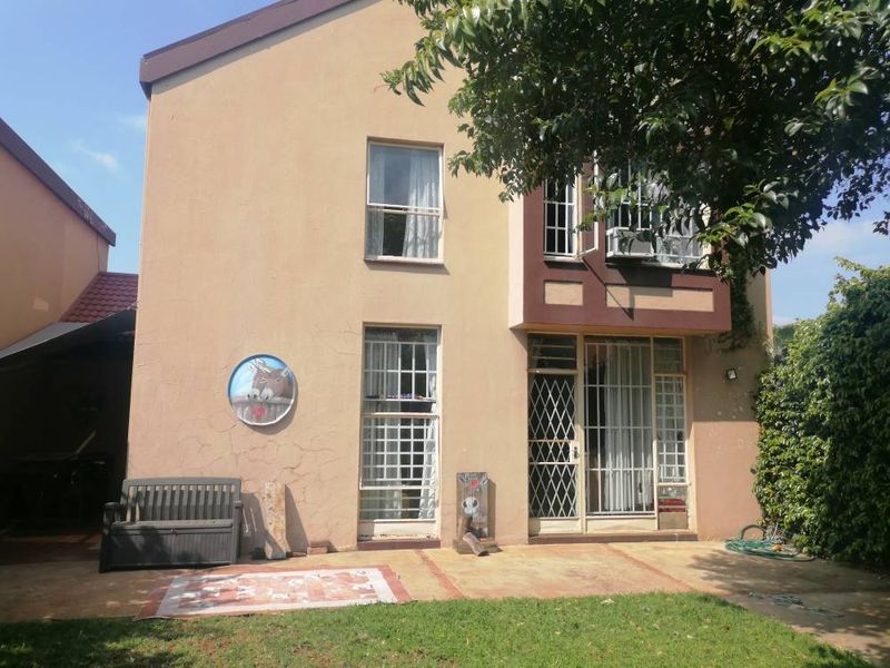 3 Bedroom Townhouse in Potchefstroom Central