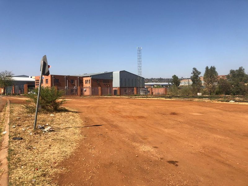 SILVERTONDALE - 2,170SQM VACANT LAND FOR SALE ON HOOGOOND STREET IN SILVERTONDALE, PRETORIA EAST