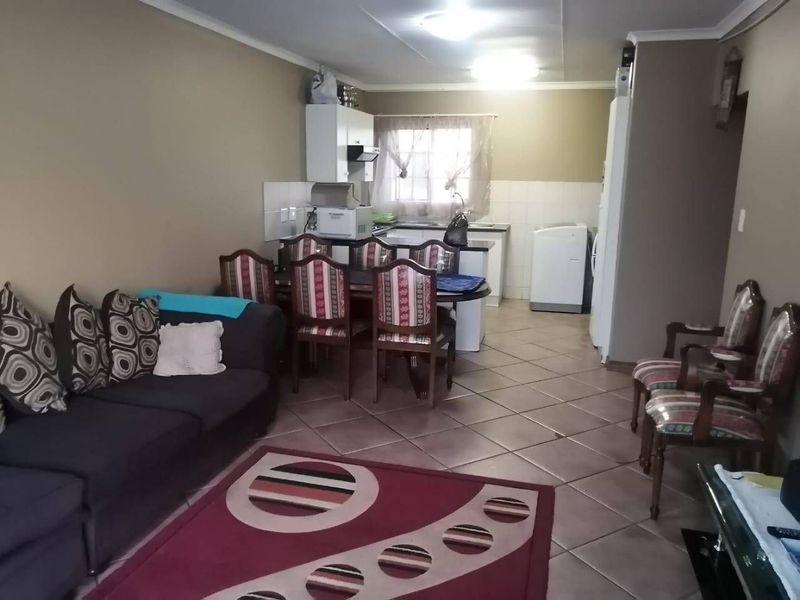 3 Bedroom Townhouse To Rent In South Crest
