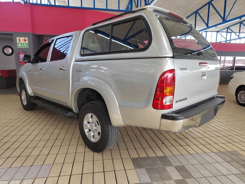 2008 Toyota Hilux 2.7 VVT-i D/CAB with 369897kms CALL BOITY 083 506 0587