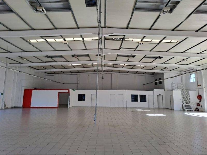 824 m2 Retail To Rent in Parklands, Cape Town