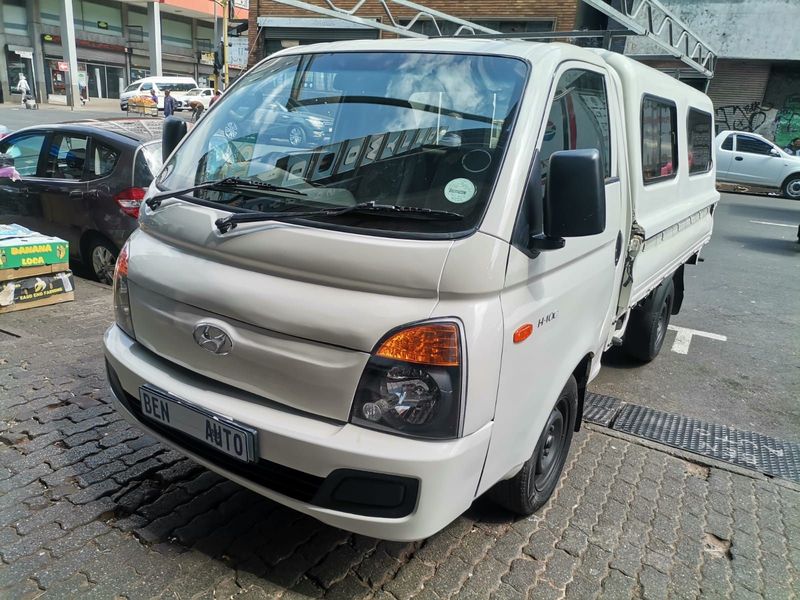 2015 Hyundai H100 Bakkie 2.6D Deck, White with 115000km available now!