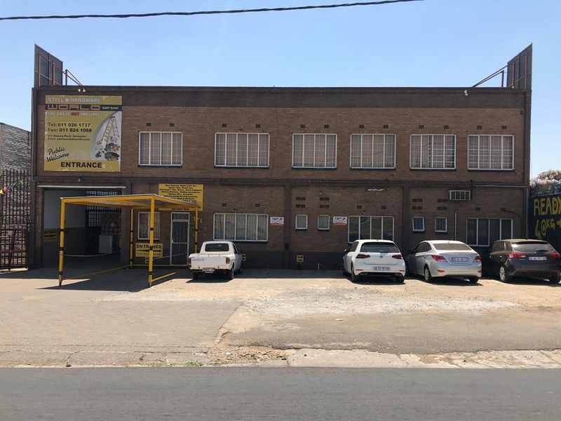Neat and spacious warehouse available to let in Germiston