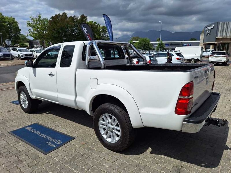 2014 TOYOTA HILUX 3.0D-4D RAIDER XTRA CAB 4X4 P/U S/C