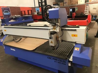 CNC Router cutting machine with 6kw air cooled spdinle