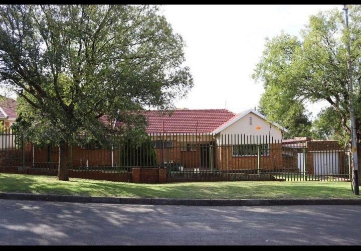 House for sale in Sunnyridge ,Germiston