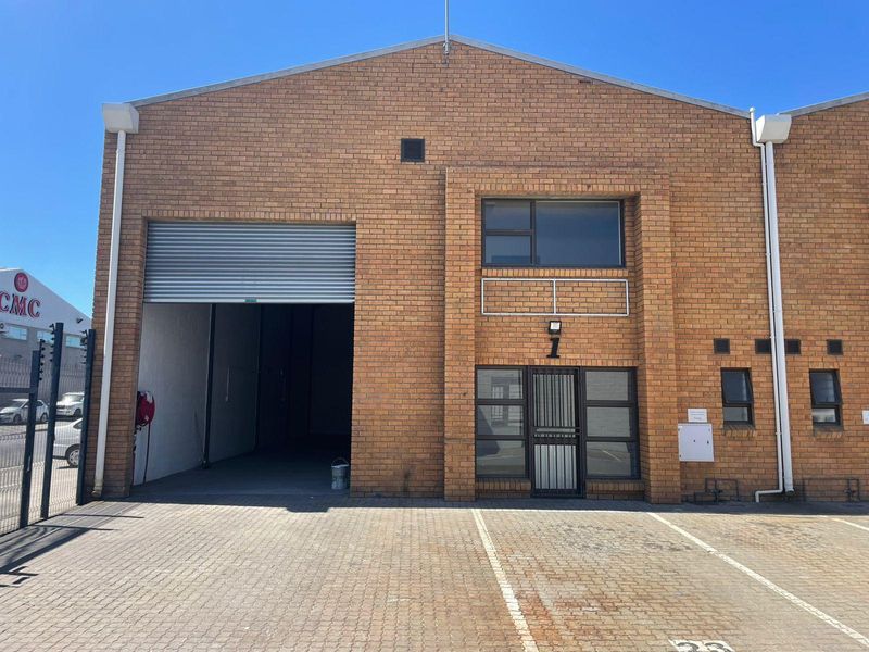 BRACKENFELL, WAREHOUSE UNIT TO RENT ON SILVER STREET