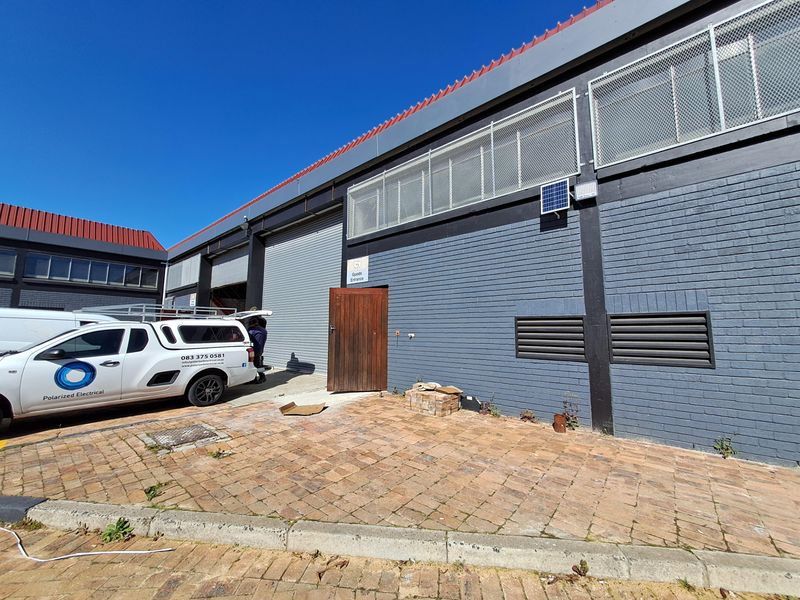 Industrial Property to let in Maitland