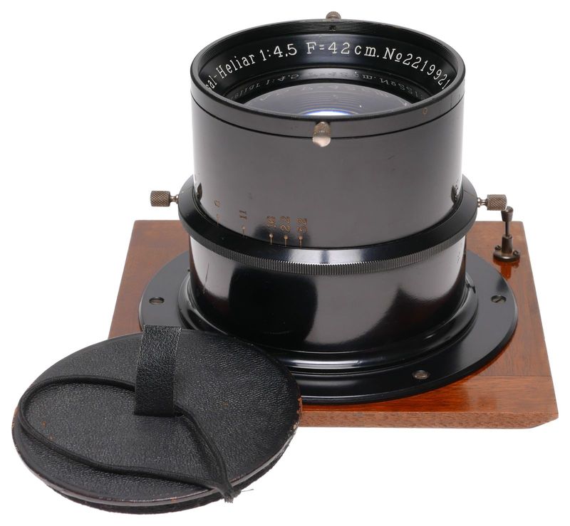 Voigtlander Heliar-Universal 1:4.5 f&#61;42cm Stella Globus 8x10 camera