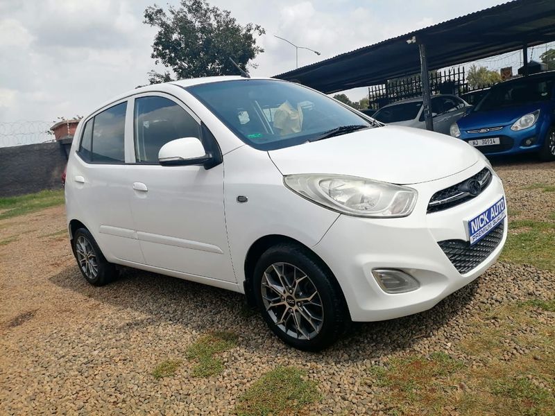 2014 Hyundai i10 1.1 GLS, White with 92000km available now!