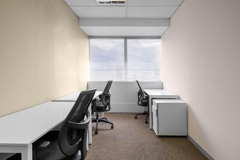 Tailor-made dream offices for 2 persons in Spaces Sunclare