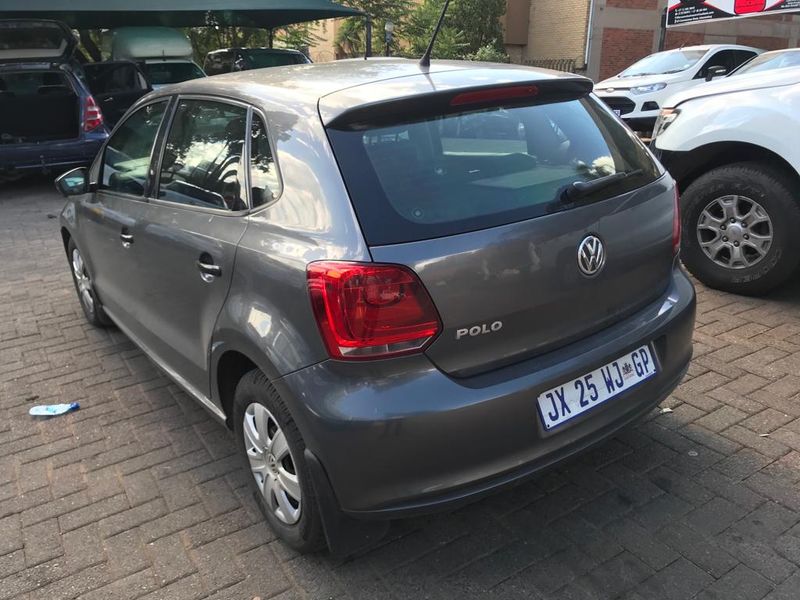 2012 Volkswagen Crosspolo 1.2 TSI, Grey with 87000km available now!