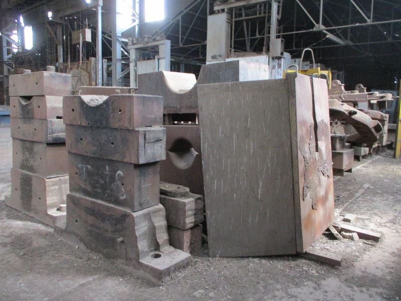 De-Commissioned United 2 600 Ton Press