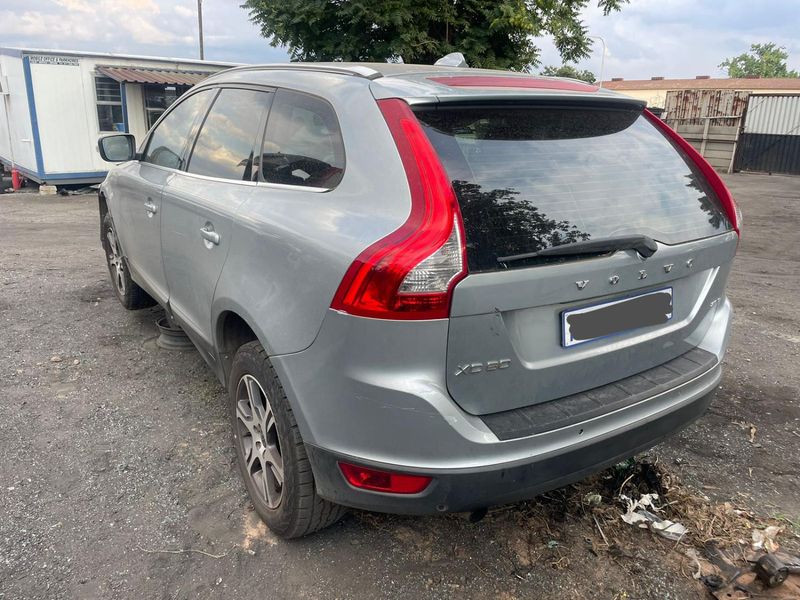 VOLVO XCX60 T6 2012 FOR STRIPPING