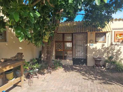 Charming one-bedroom granny flat in Ninth Avenue, Gonubie