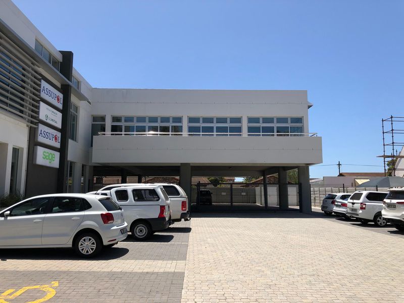 288m² Commercial To Let in Newton Park at R125.00 per m²
