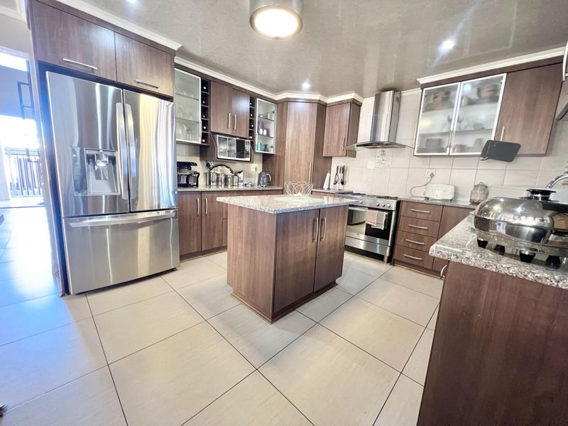 Exclusive Sole Mandate To Chaseveritt Bloemfontein.Worth Seeing! Worth Viewing! Your Perfect...
