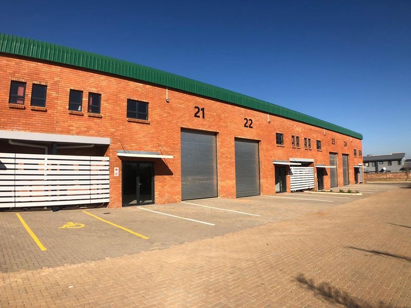 MONTANA - 222SQM BRAND NEW WAREHOUSE FOR SALE ON BREED STREET IN
