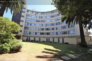 Studio/ One Bedroom Apartment / Flat for Sale in Rosebank,Capetown R895,000