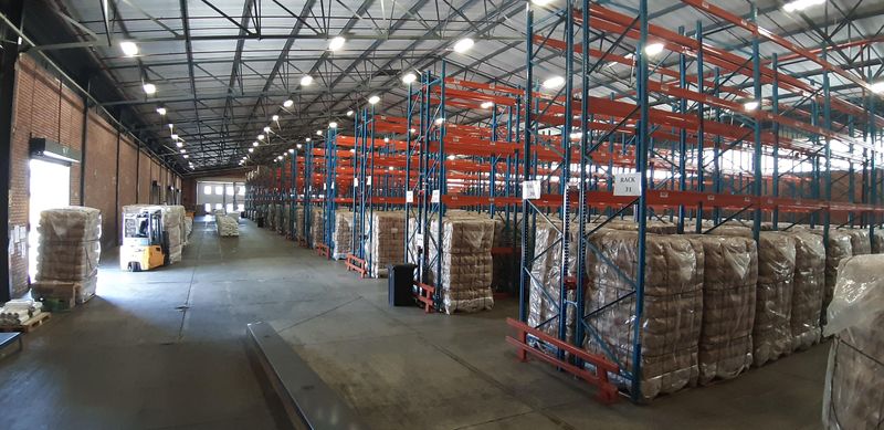 Extraordinary Warehouse space in the mids of Pomona, Kempton Park.