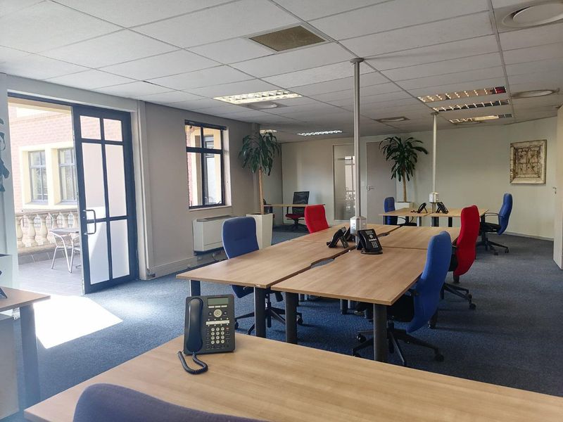 Large Prime-Located Semi-Serviced Office Space Available To Let In Fourways