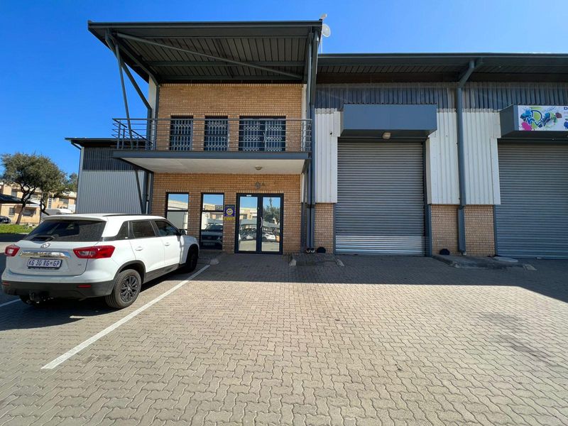 Upmarket facility for rent in Knightsgate Industrial Park - Driehoek