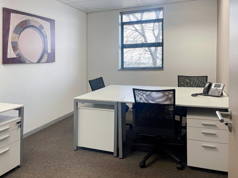 Private office space for 3 persons in Regus Rivonia Road Sunninghill