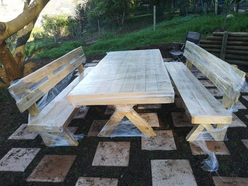 Stunningly Handcrafted Outdoor Benches