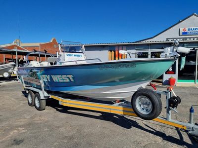 Fusion 21 with 2 x 100HP Suzuki Four Strokes