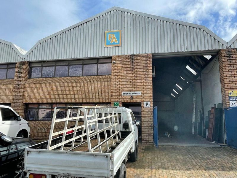 350SQM INDUSTRIAL UNIT IN COENRU PARK, STIKLAND INDUSTRIAL, AVAILABLE TO LET