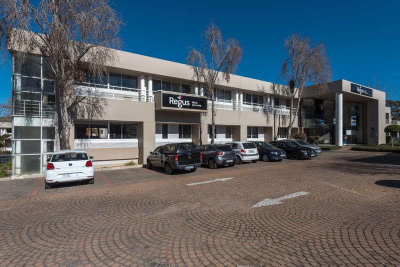 Private office space for 1 person in Regus Woodmead Country Club Estate